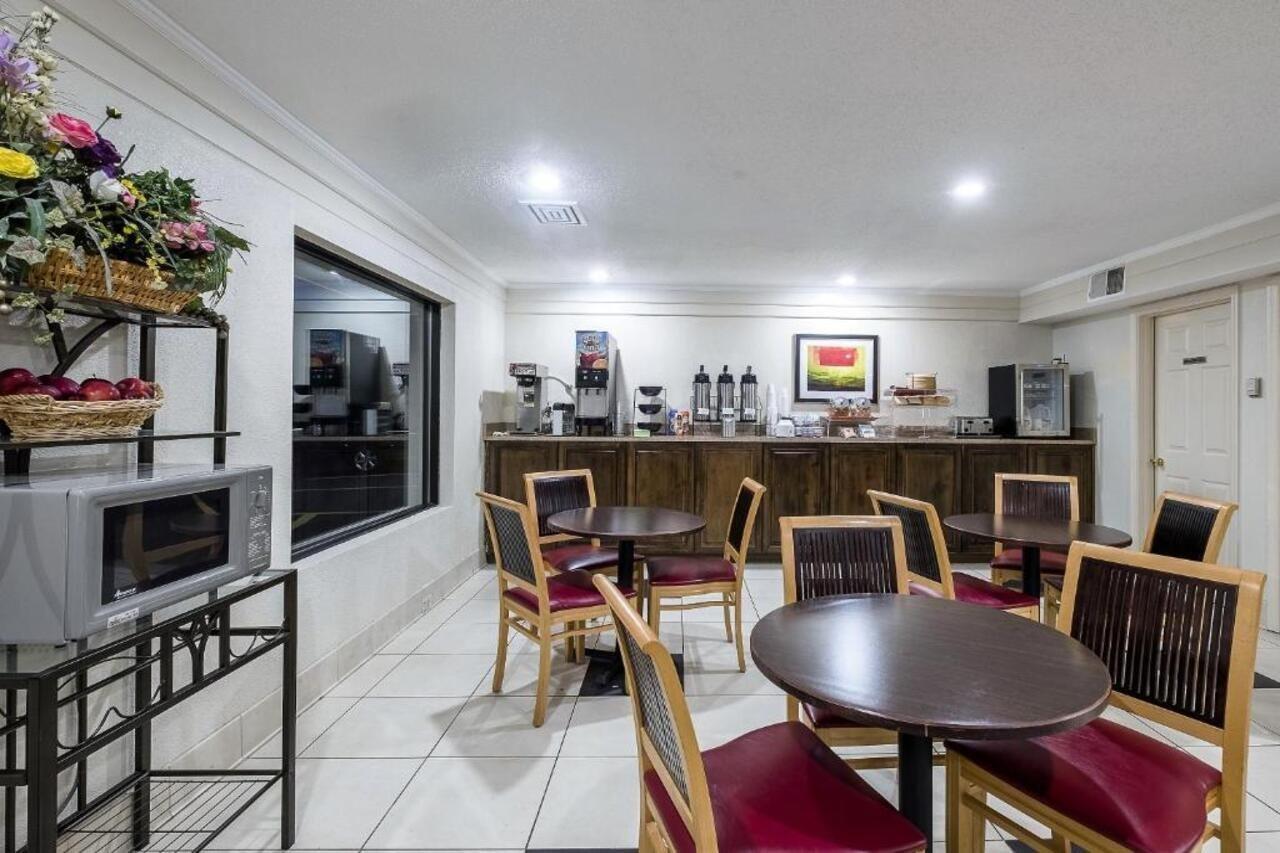 Red Roof Inn Bloomington - Normal/University Екстериор снимка