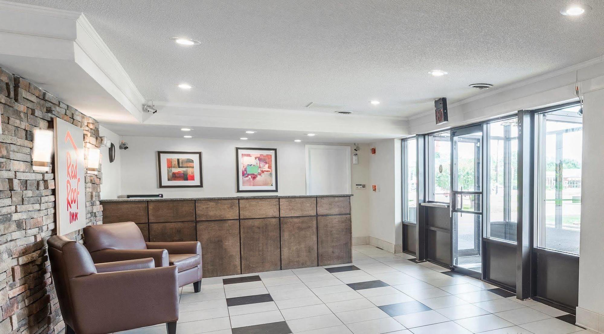 Red Roof Inn Bloomington - Normal/University Екстериор снимка