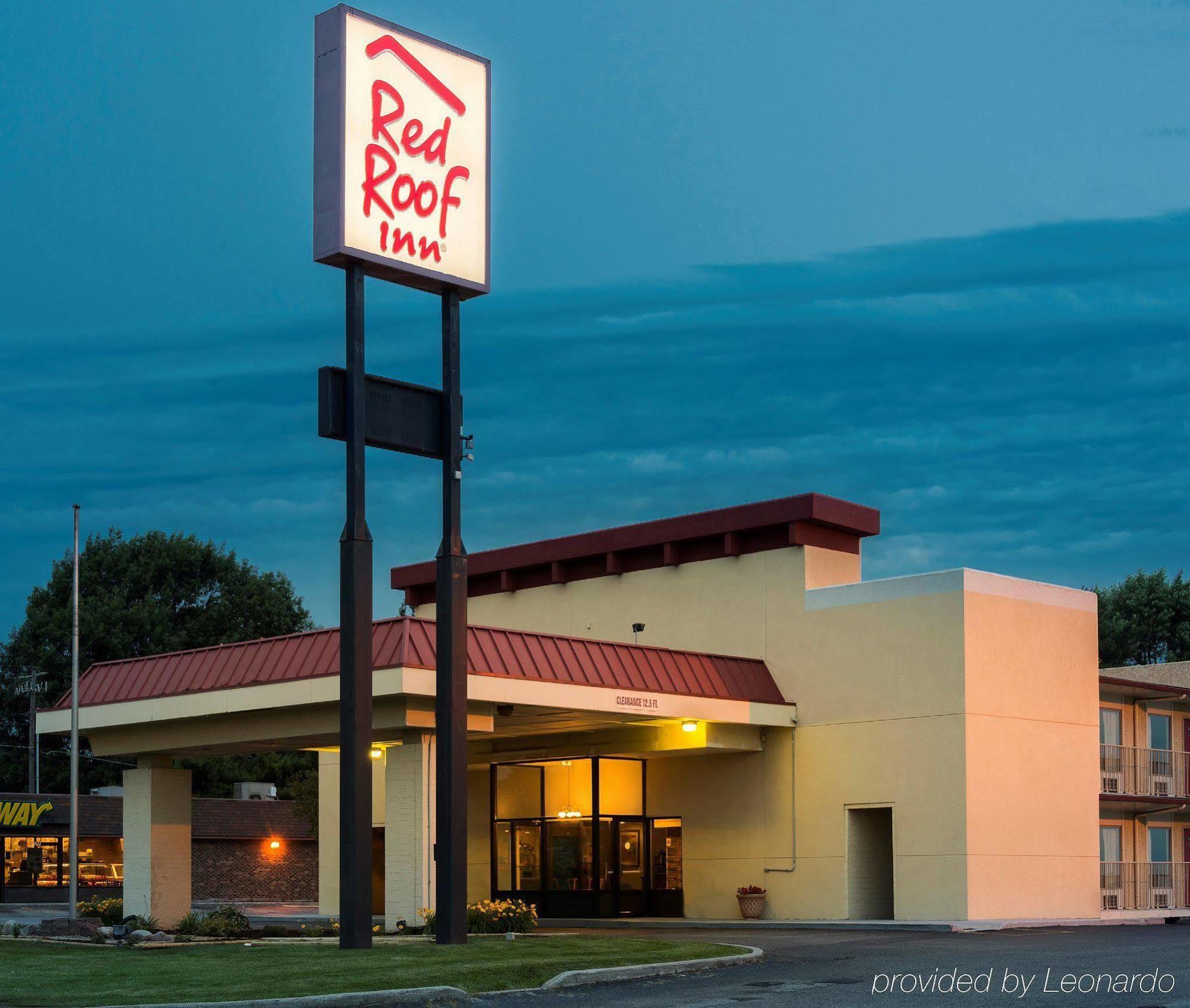 Red Roof Inn Bloomington - Normal/University Екстериор снимка