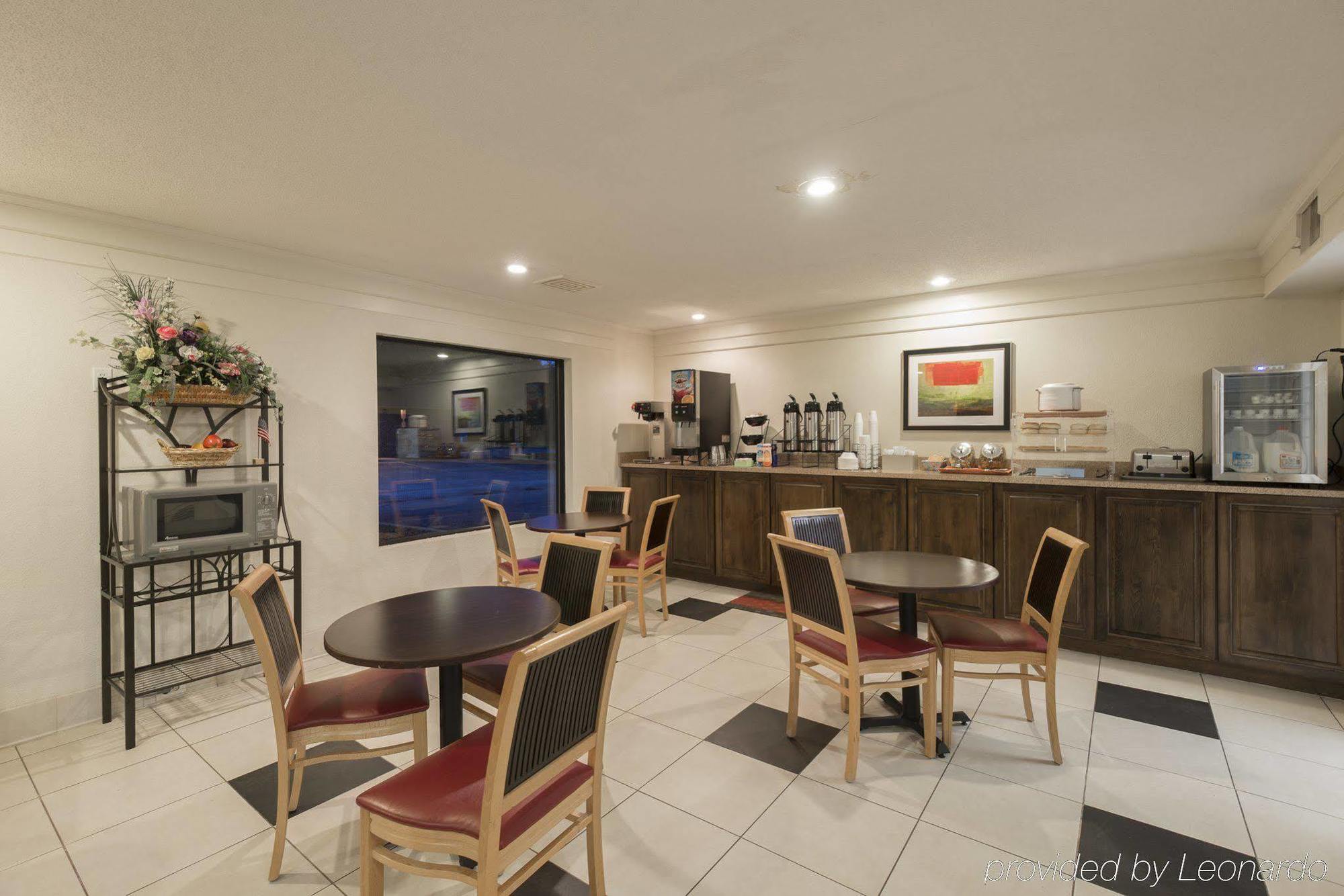 Red Roof Inn Bloomington - Normal/University Екстериор снимка